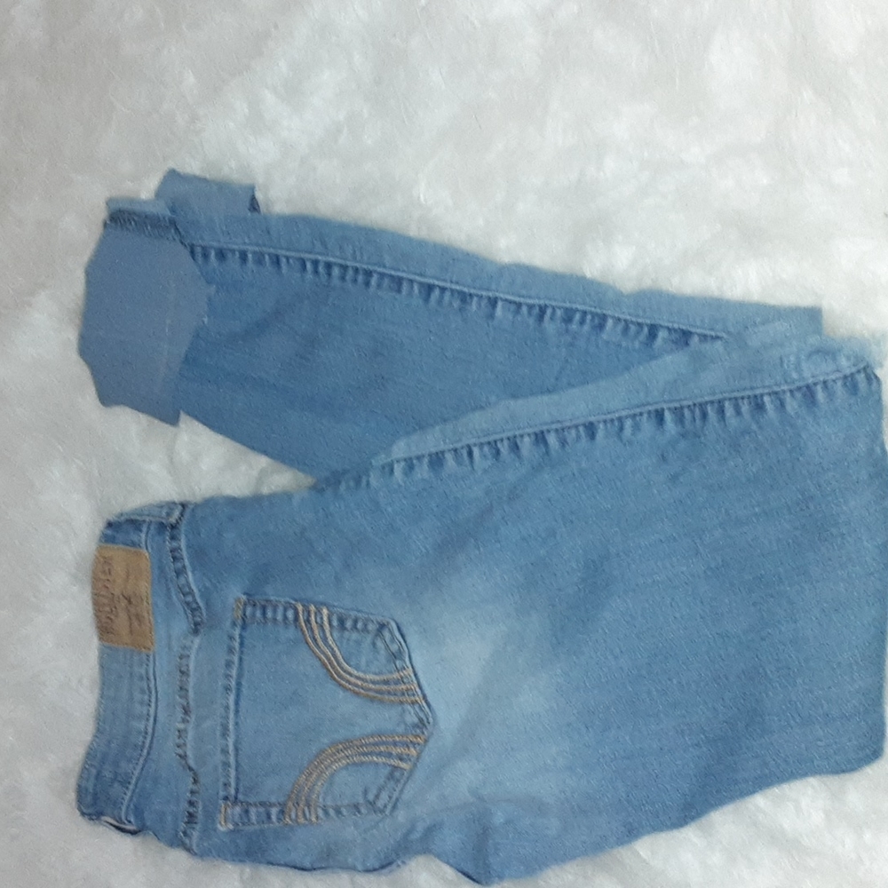 Ripped denim skinny jeans